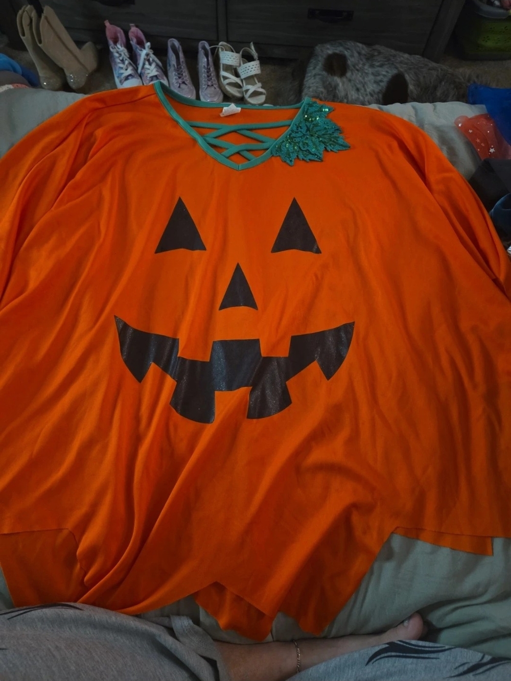 Spirit Orange Pumpkin Face Halloween Top with Green Trim